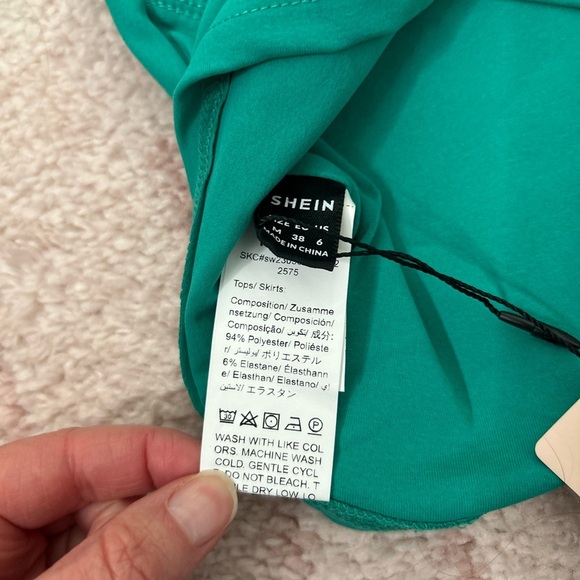NWT Shein Open Back Cap Sleeve Crop Top Teal Size Medium 6 - Picture 3 of 8
